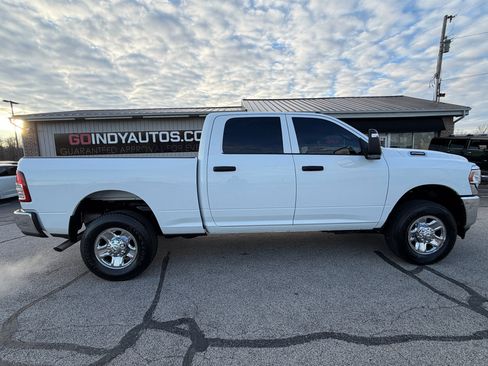 Used 2024 RAM 2500 Tradesman w/ Chrome Appearance Group image 7