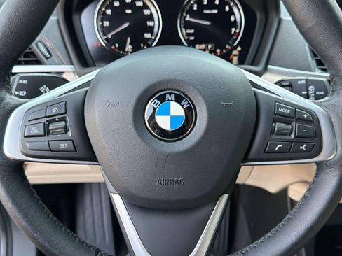 Used 2020 BMW X1 sDrive28i w/ Premium Package FWD image 11