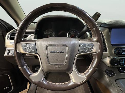 Used 2019 GMC Yukon Denali w/ Open Road Package image 11