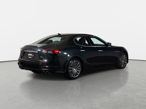 Used 2022 Maserati Ghibli Modena Q4 AWD/4WD image 5