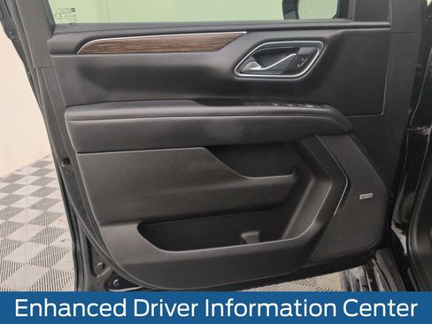 Used 2023 Chevrolet Suburban High Country AWD/4WD image 35