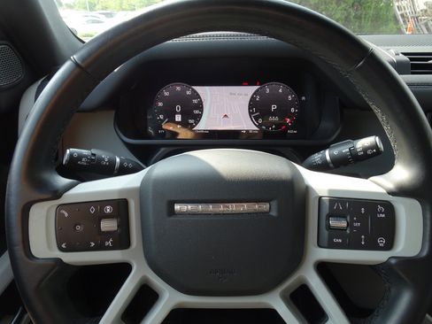 Certified 2024 Land Rover Defender 110 S AWD/4WD image 31