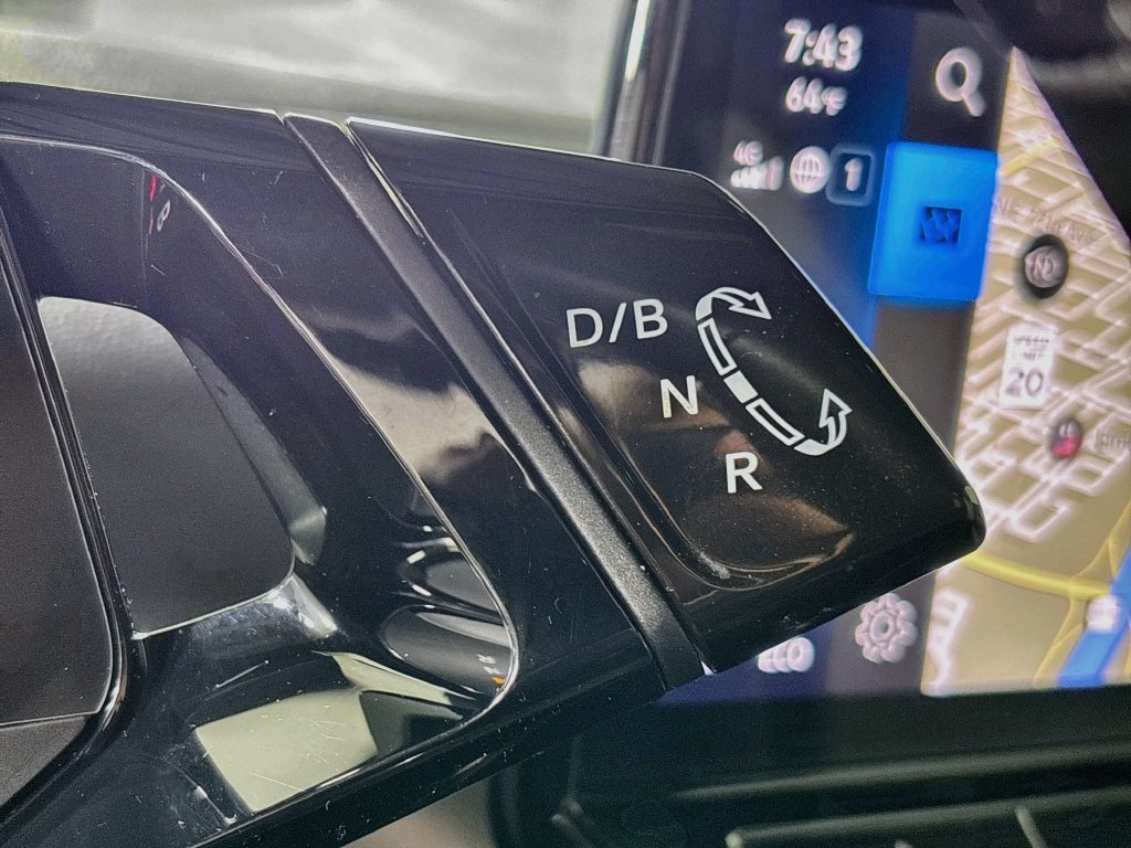 Certified 2024 Volkswagen ID.4 2WD image 19