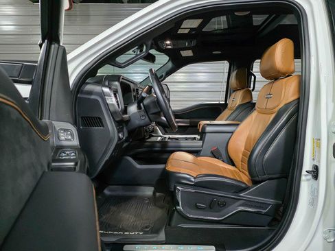 Used 2024 Ford F350 Platinum w/ FX4 Off-Road Package AWD/4WD image 17