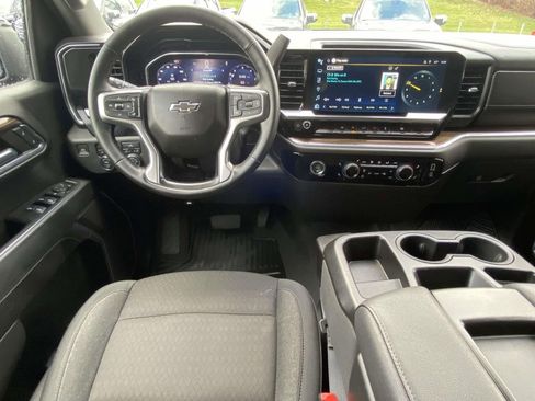 Used 2024 Chevrolet Silverado 1500 RST image 10