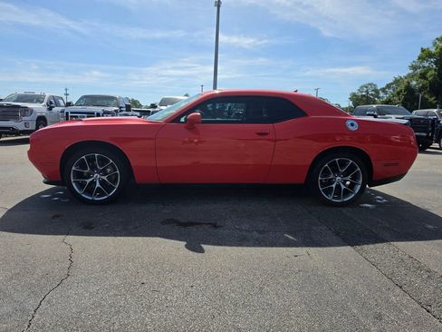 Used 2023 Dodge Challenger SXT w/ Plus Package RWD image 6