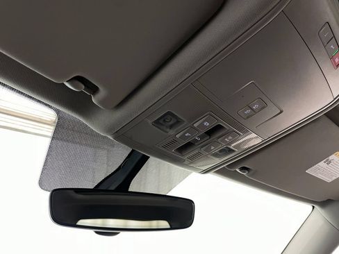 Used 2021 Volkswagen Atlas SE w/ Panoramic Sunroof Package FWD image 32