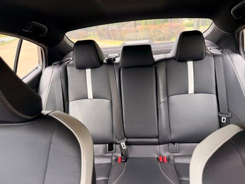 Used 2025 Toyota Camry SE FWD image 15