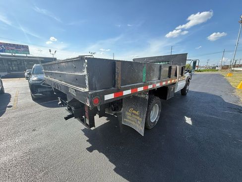 Used 2006 Chevrolet Silverado 3500 2WD Regular Cab w/ Heavy-Duty Power Package image 3