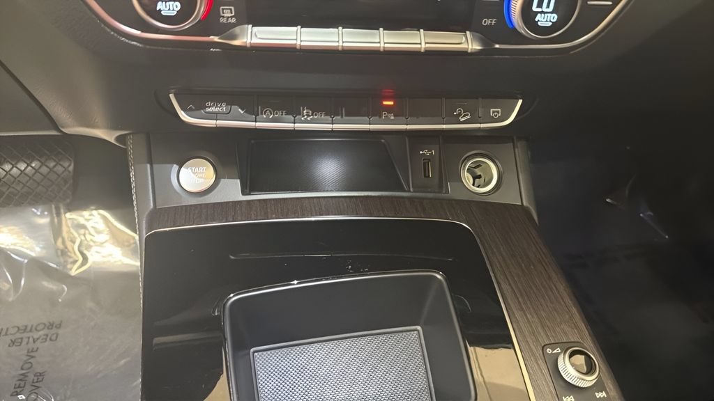 Used 2024 Audi Q5 2.0T Premium Plus AWD/4WD image 23