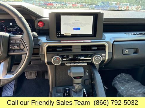 New 2025 Toyota Tacoma TRD Off-Road image 17