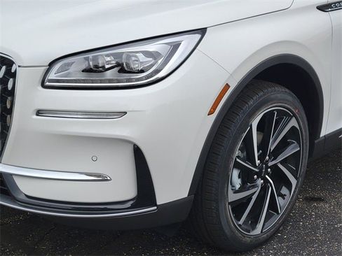 New 2026 Lincoln Corsair Reserve image 14