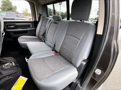 Used 2016 RAM 3500 Big Horn RWD image 20