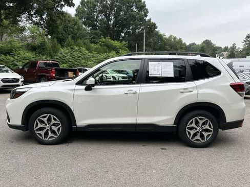 Used 2020 Subaru Forester Premium AWD/4WD image 2