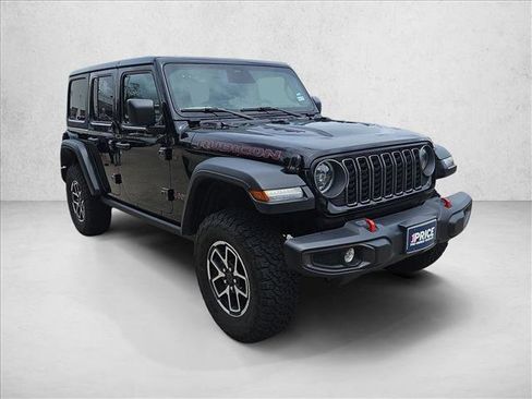 Used 2026 Jeep Wrangler Unlimited Rubicon AWD/4WD image 3