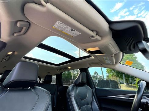 Used 2022 INFINITI QX60 Luxe w/ Cargo Package FWD image 14