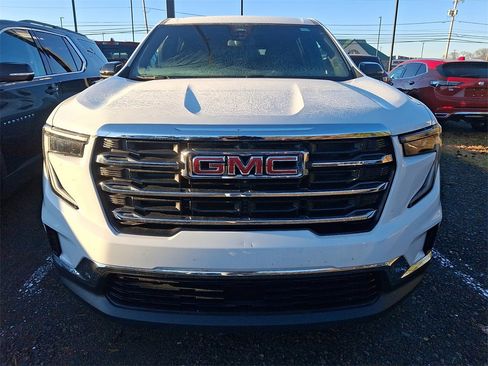 Used 2025 GMC Acadia Elevation image 2