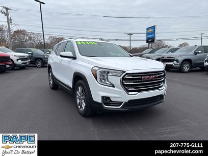 Used 2024 GMC Terrain SLT