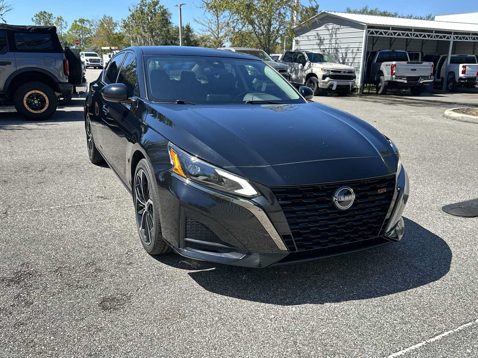 Used 2024 Nissan Altima 2.5 SR FWD image 8