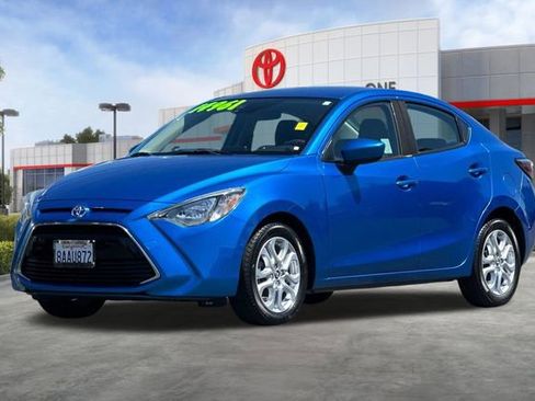 Used 2018 Toyota Yaris iA FWD image 9