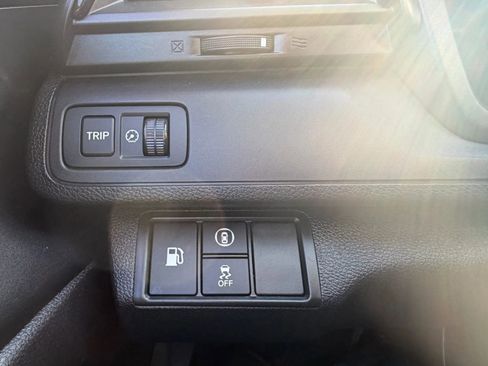 Used 2019 Honda Insight EX image 16