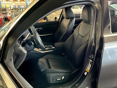 Used 2019 BMW 330i Sedan w/ Convenience Package image 7