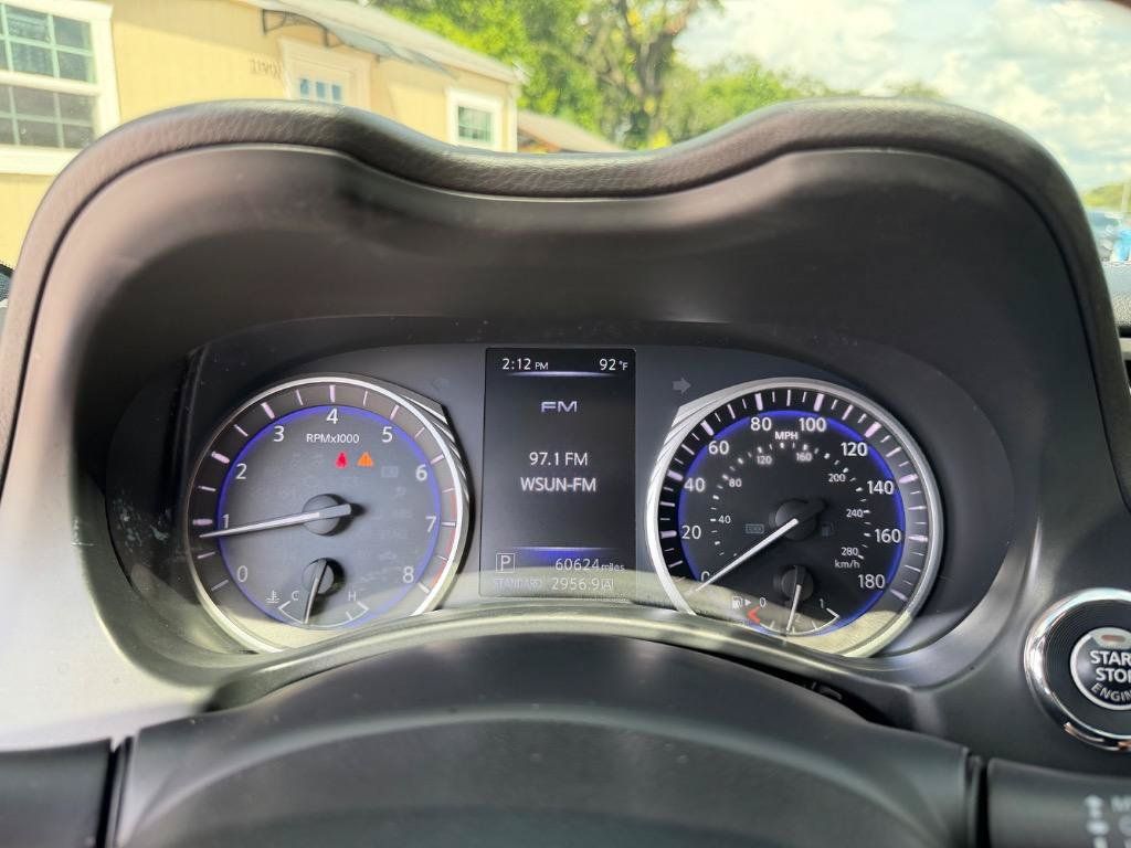 Used 2018 INFINITI Q60 2.0t w/ Sensory Package 2.0T Luxe RWD image 15