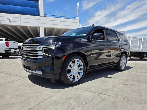 Certified 2024 Chevrolet Tahoe High Country AWD/4WD image 2