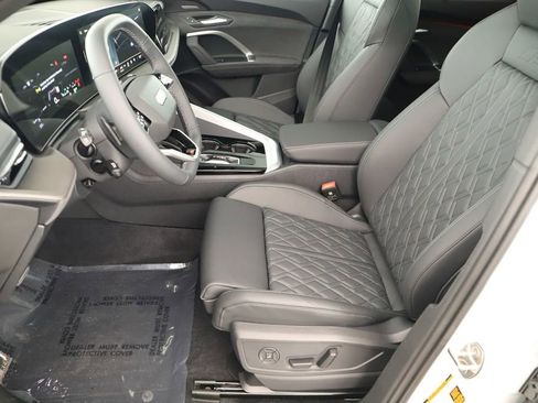 New 2025 Audi SQ5 Premium Plus image 23