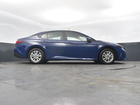 Used 2025 Toyota Camry LE image 47