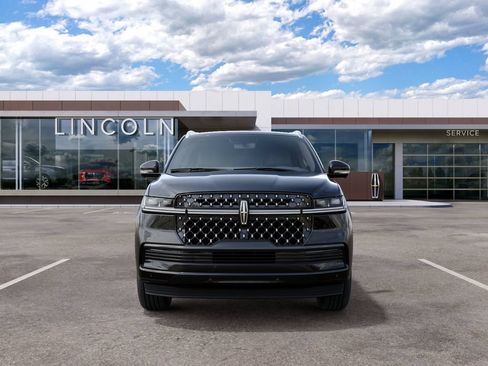 New 2027 Lincoln Navigator L Black Label AWD/4WD image 3
