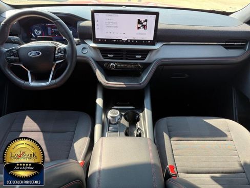 Used 2025 Ford Explorer ST-Line w/ ST-Line Street Pack AWD/4WD image 19