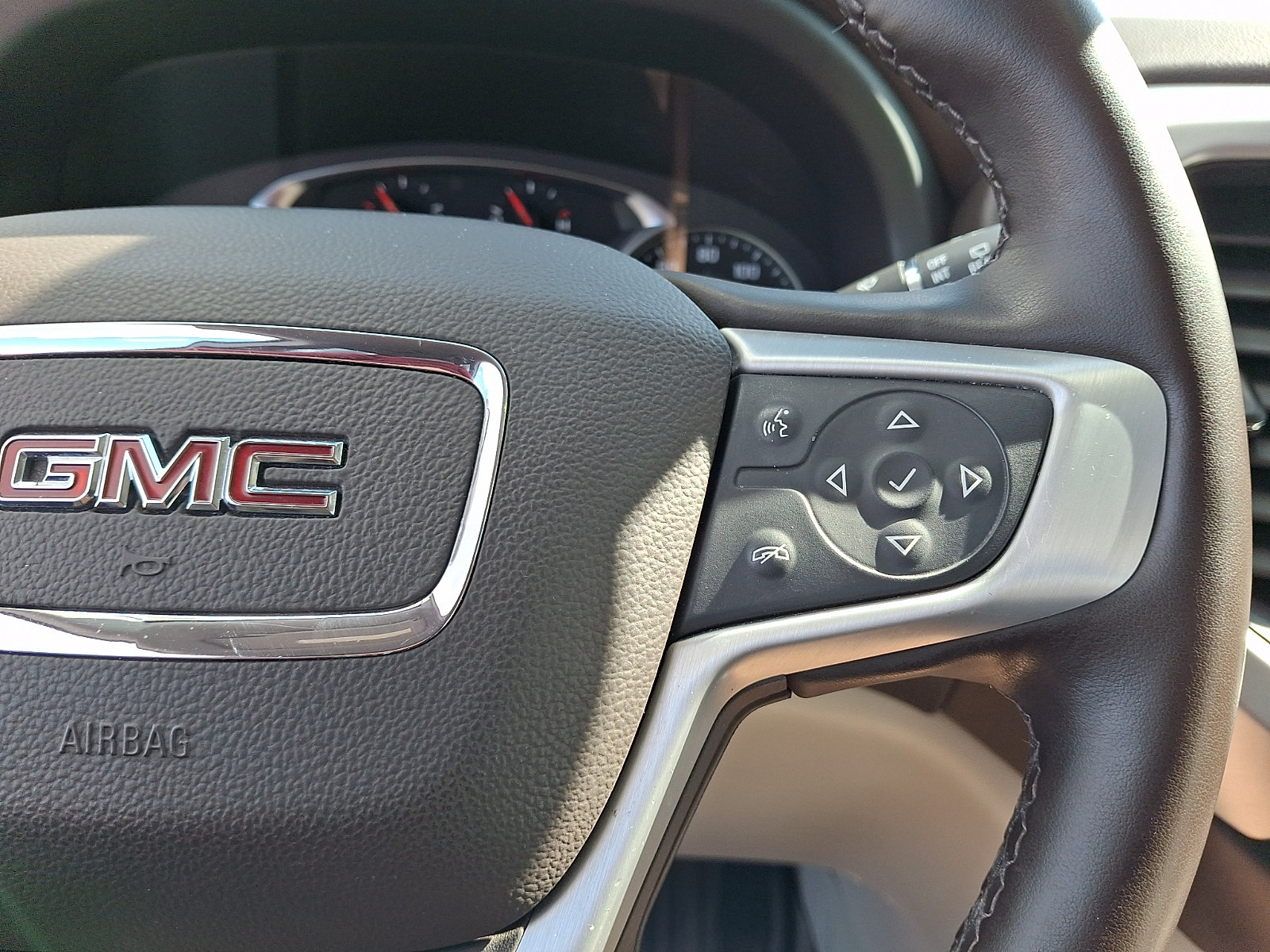 Certified 2023 GMC Acadia SLT w/ Preferred Package FWD image 23
