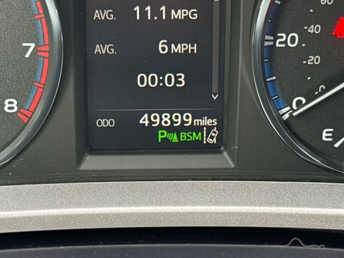 Used 2018 Toyota RAV4 Limited image 25