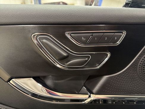 Used 2025 Lincoln Corsair AWD image 14