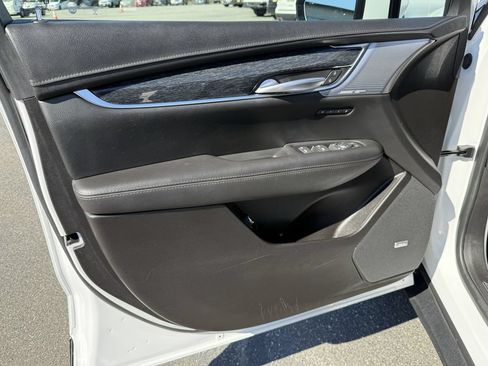 Used 2023 Cadillac XT5 Premium Luxury FWD image 21