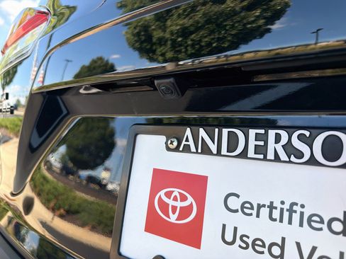 Used 2023 Toyota Corolla Cross AWD Hybrid image 8