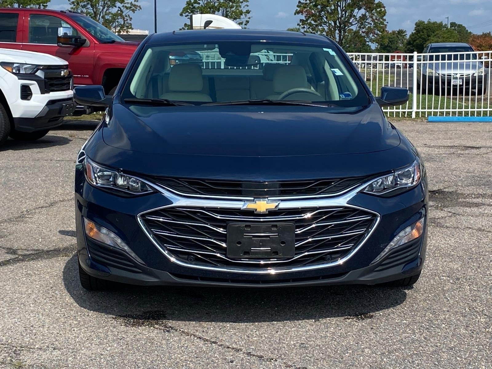 Used 2022 Chevrolet Malibu Premier FWD image 8