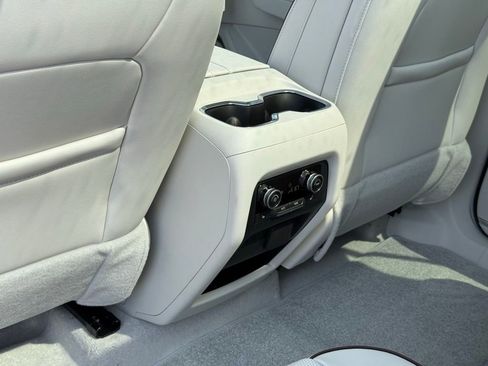 New 2026 Buick Enclave Avenir w/ Super Cruise Package FWD image 23