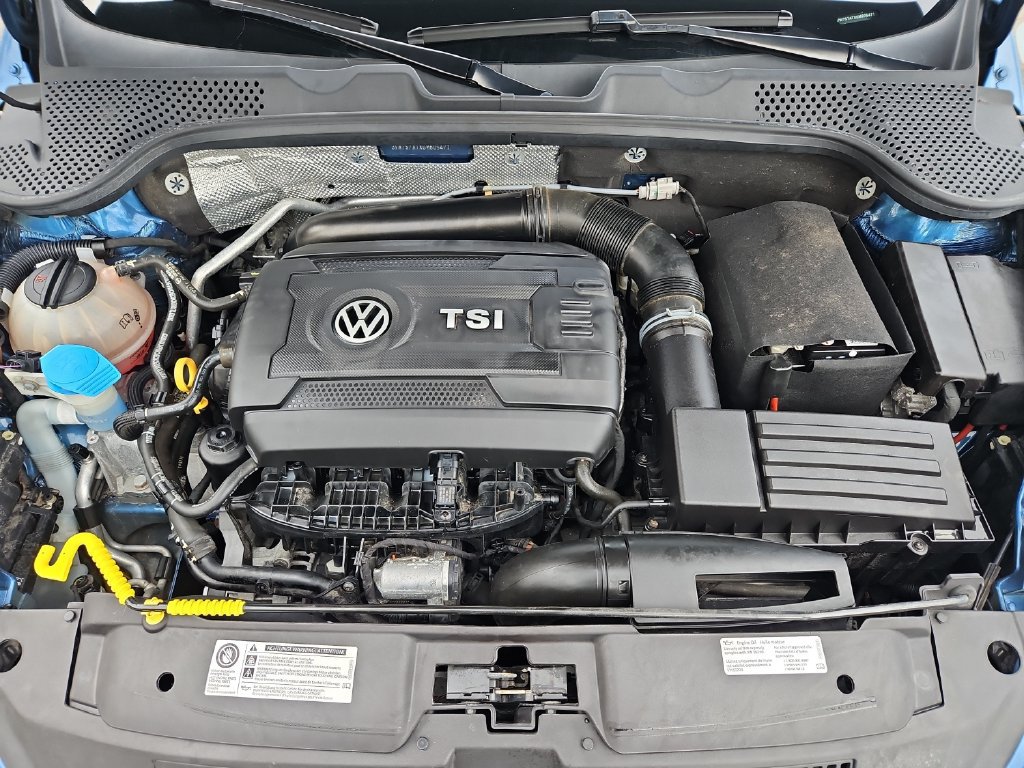 Used 2016 Volkswagen Beetle R-Line SEL FWD image 35