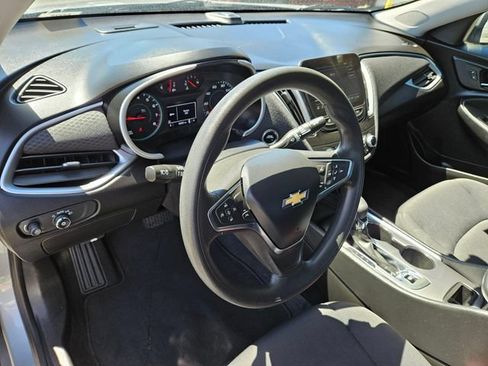 Used 2024 Chevrolet Malibu LT FWD image 23