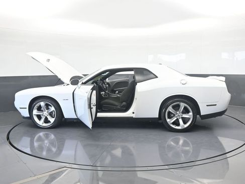 Used 2018 Dodge Challenger R/T image 68