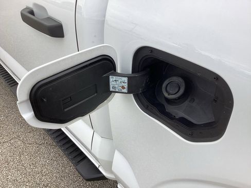 Used 2021 Ford F150 XLT w/ Trailer Tow Package image 16