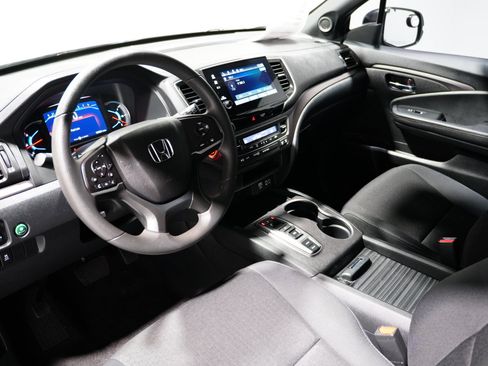 Used 2021 Honda Passport Sport image 11