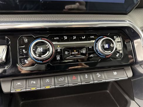 Used 2024 GMC Sierra 1500 Denali w/ Denali Reserve Package image 30