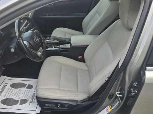 Used 2016 Lexus ES 350 w/ Navigation System Package image 16