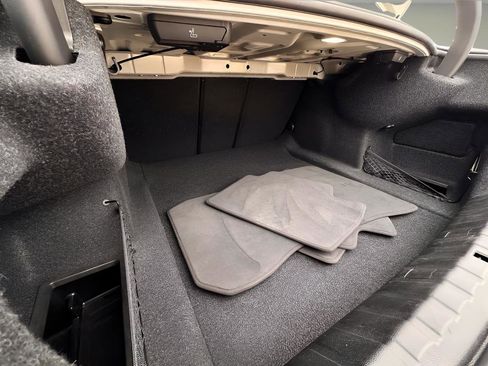 Used 2023 BMW 430i Coupe w/ M Sport Package image 27