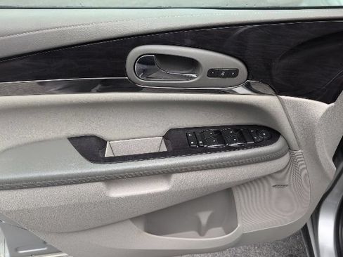 Used 2017 Buick Enclave Leather AWD/4WD image 20