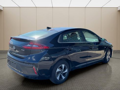 Used 2017 Hyundai Ioniq SEL image 14