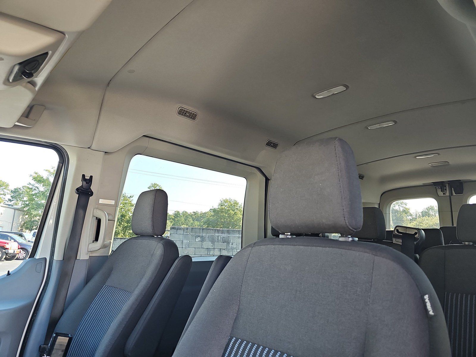 Used 2019 Ford Transit 350 XLT RWD image 10